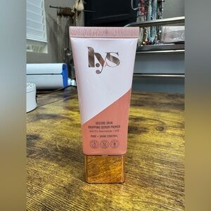 LYS Secure Skin Gripping Serum Primer